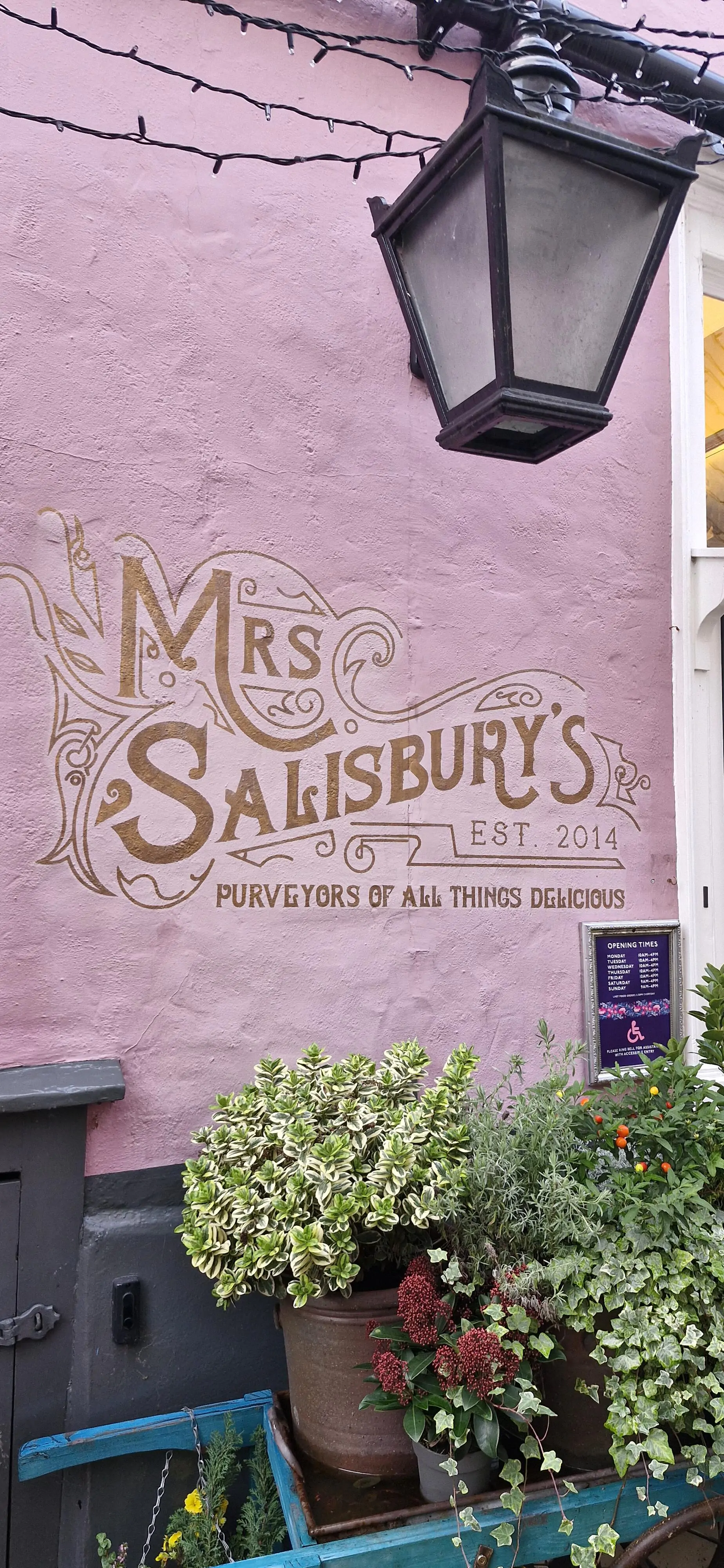 Fantastic Afternoon Tea at Mrs Salisbury’s